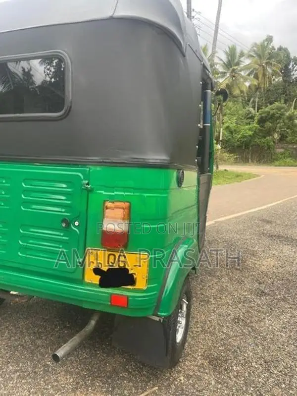 Bajaj RE 2006