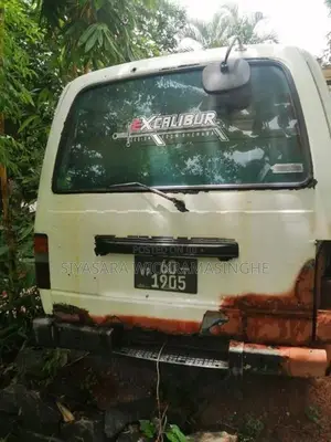 Nissan Caravan 1983