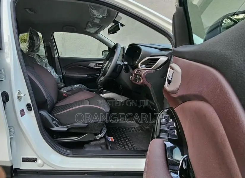 Toyota Urban Cruiser Taisor V Grade'. 2026