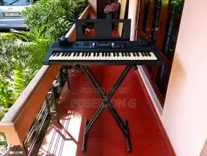 Yamaha PSR-E343