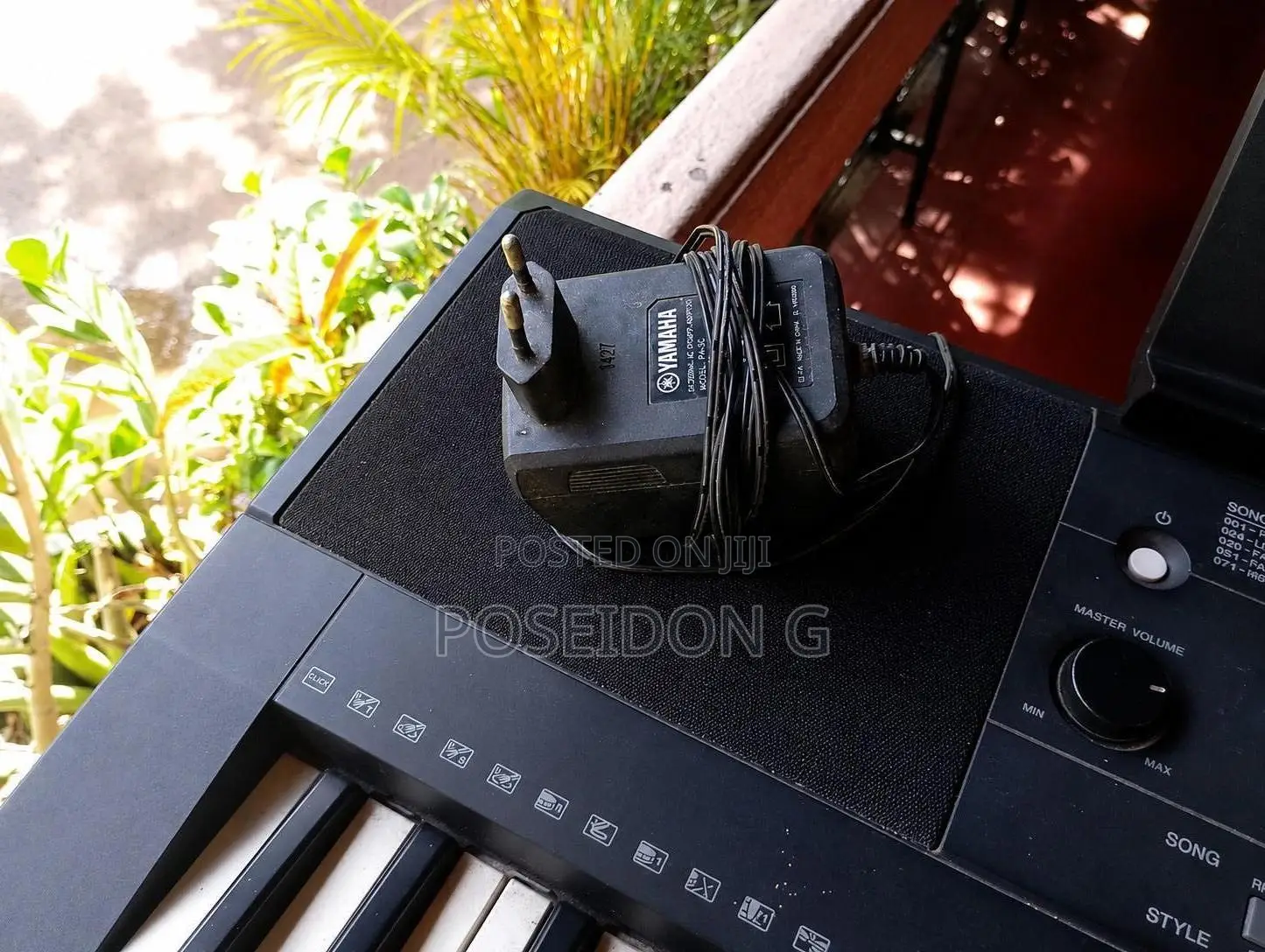 Yamaha PSR-E343