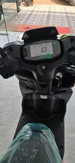 Suzuki Avenis 125 2026
