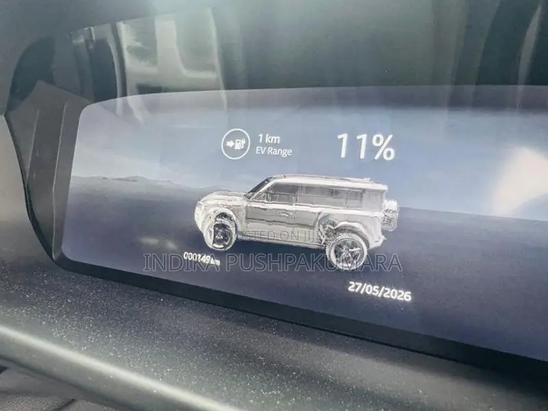 Land Rover Defender 2025
