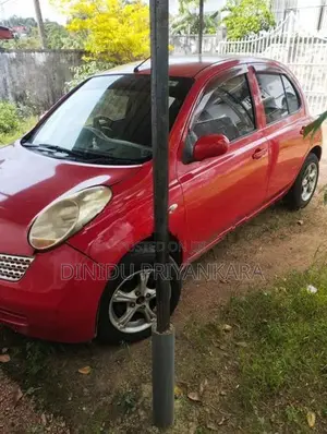 Nissan March 2002