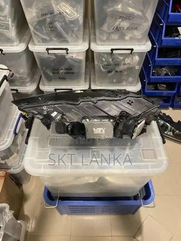 Genuine Audi Q7 2018 MATRIX LED Driver Side 4M
