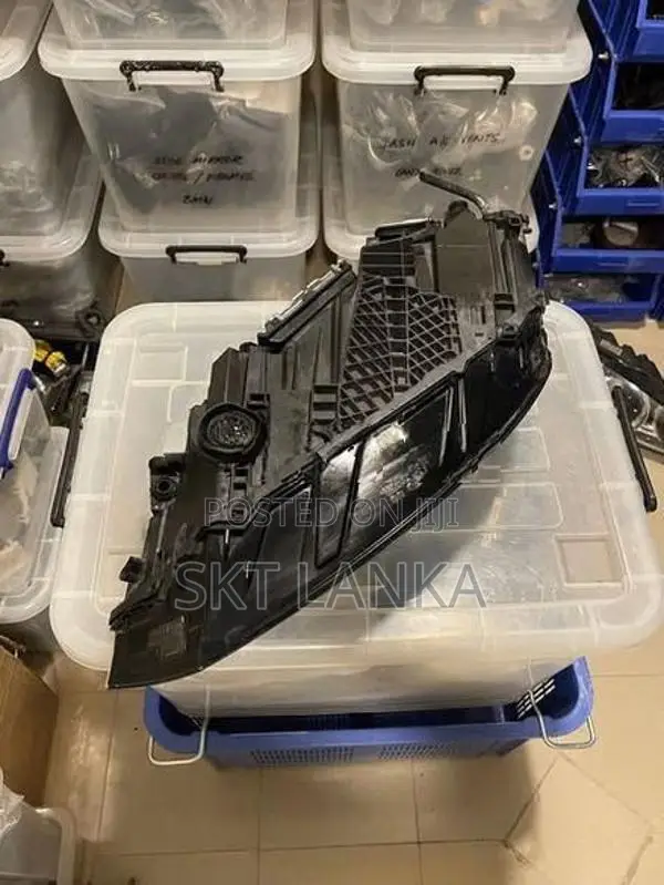 Genuine Audi Q7 2018 MATRIX LED Driver Side 4M