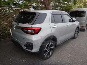Toyota Raize Z Hybrid BSM 2024