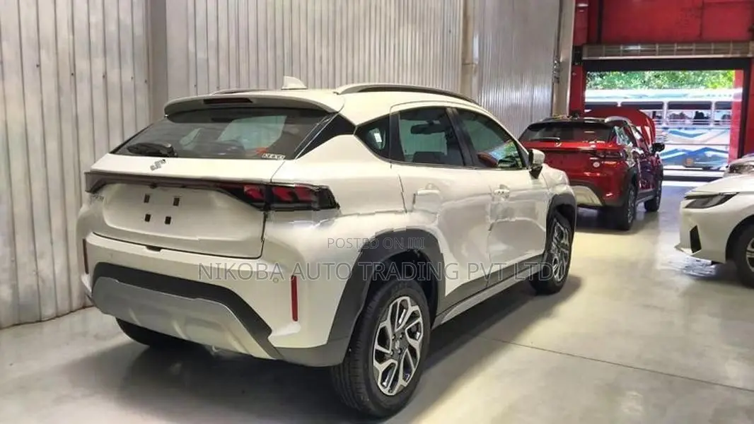 Suzuki Fronx Alpha 1.0L S Hybrid 2026