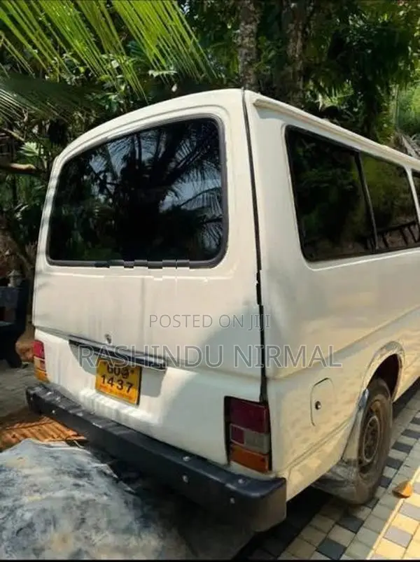 Nissan Caravan 1985