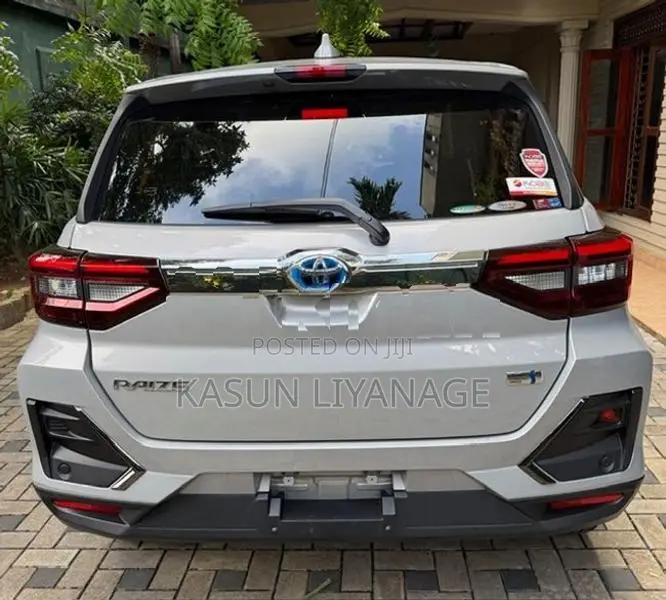 Toyota Raize Z Hybrid BSM 2024