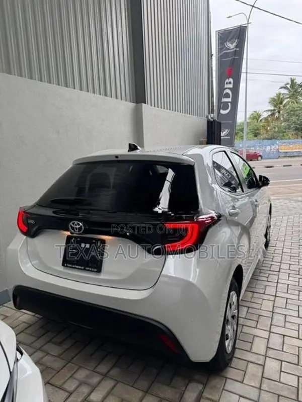 Toyota Yaris G-GRADE LED 4WAY BSM 2026