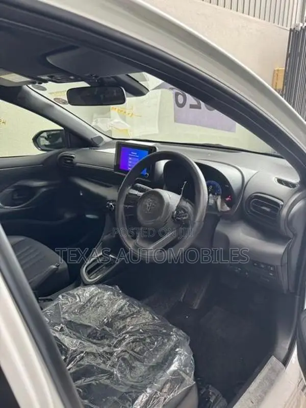 Toyota Yaris G-GRADE LED 4WAY BSM 2026