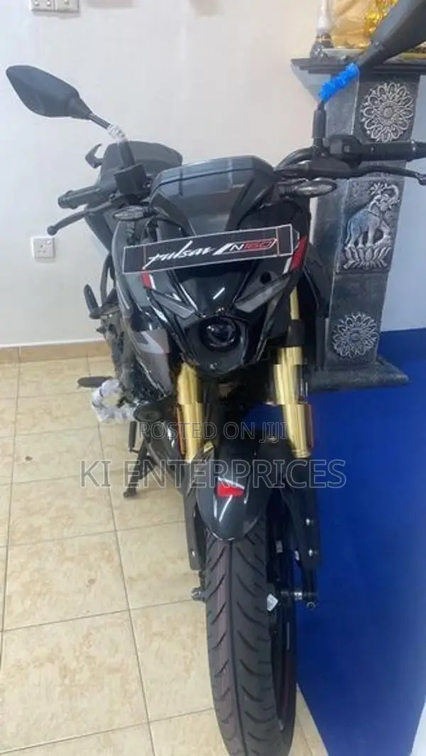 Bajaj Pulsar N160 Premium 2026