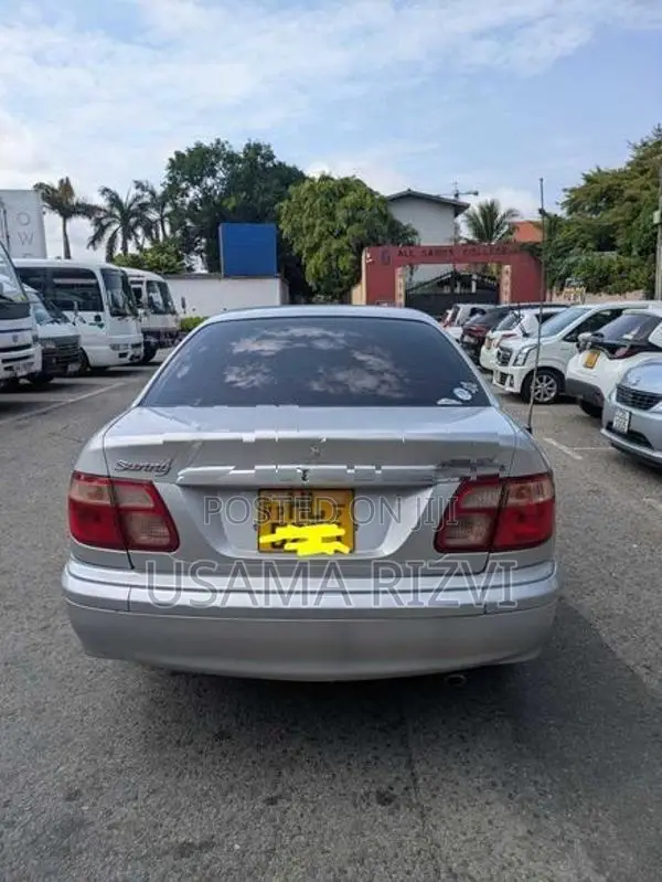 Nissan Sunny N16 2000