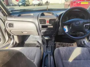 Nissan Sunny N16 2000