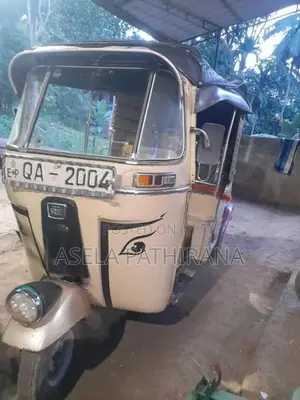 Bajaj RE 2005