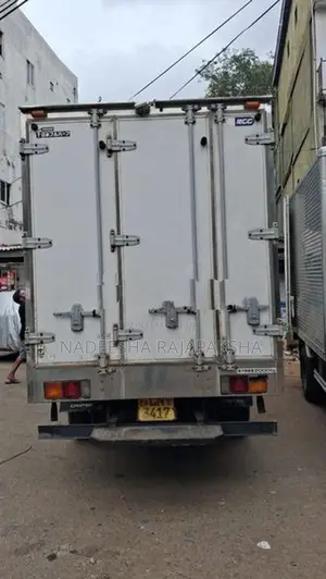 Mitsubishi Fuso 2013