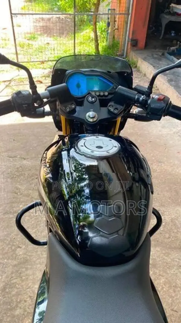 Bajaj Pulsar 150 2018