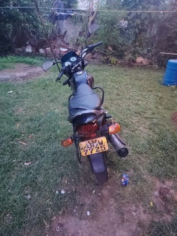 Bajaj Platina 100 2014