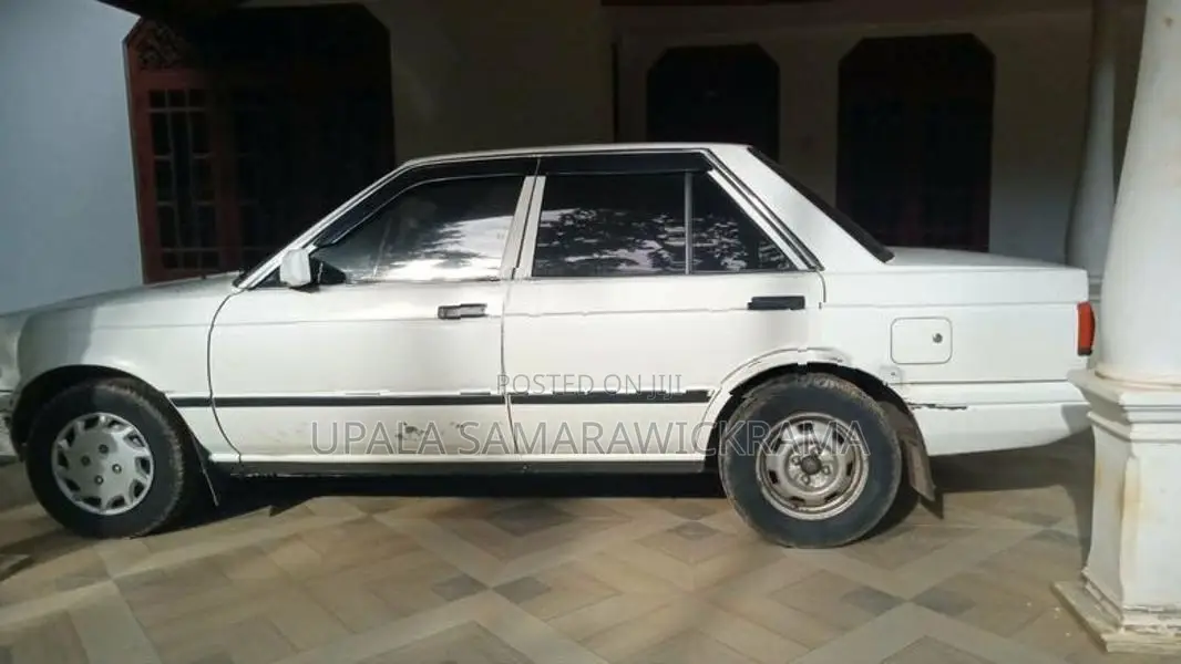 Nissan Sunny 1989
