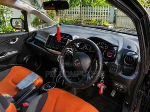 Honda Fit RS Hybrid 2013