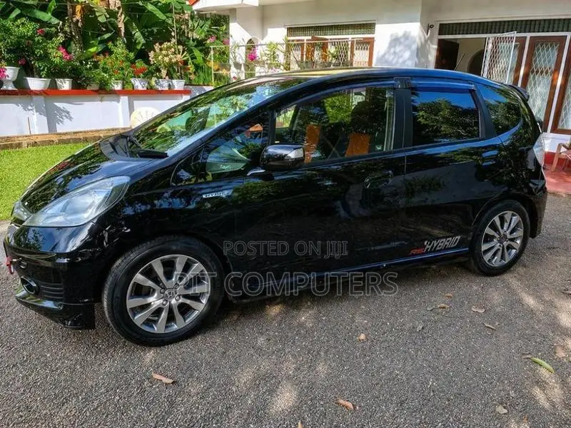 Honda Fit RS Hybrid 2013