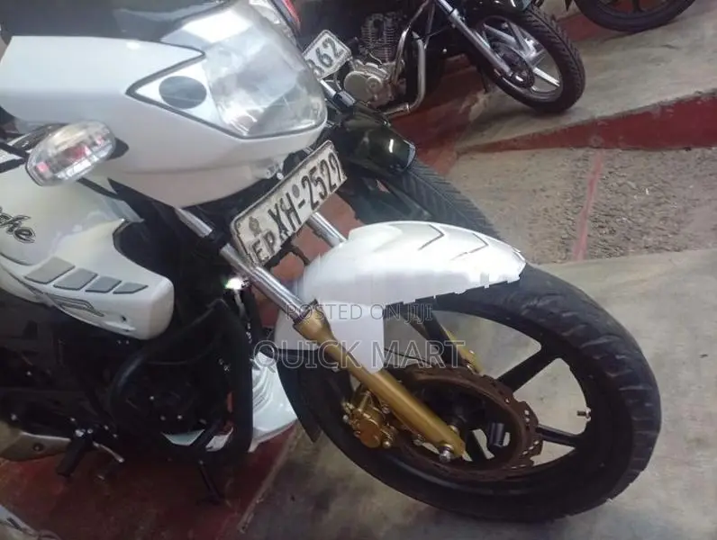 TVS Apache RTR 180 2013