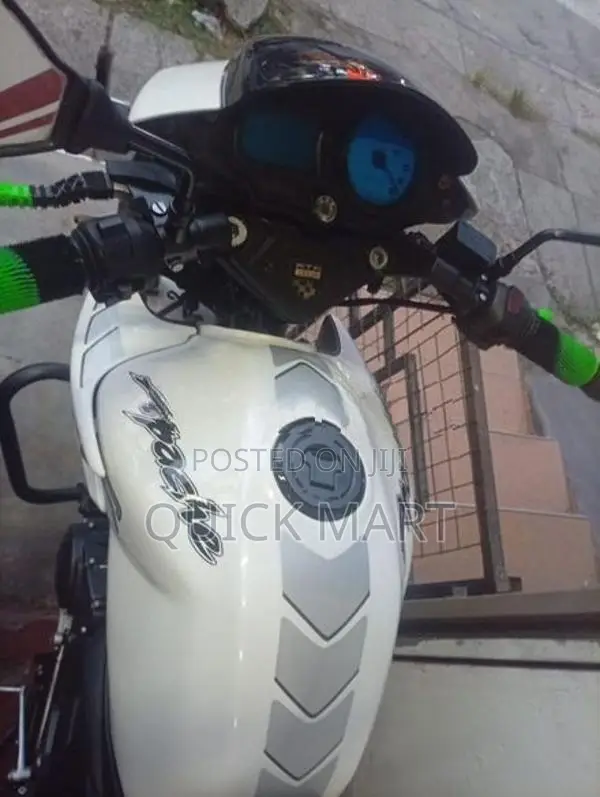 TVS Apache RTR 180 2013