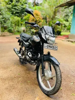 Bajaj Platina 100 2018