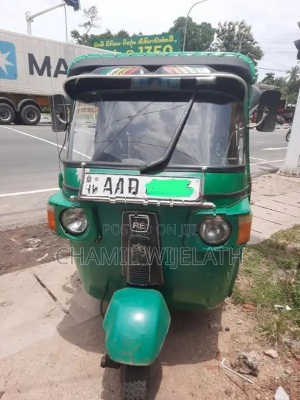 Bajaj RE 2012