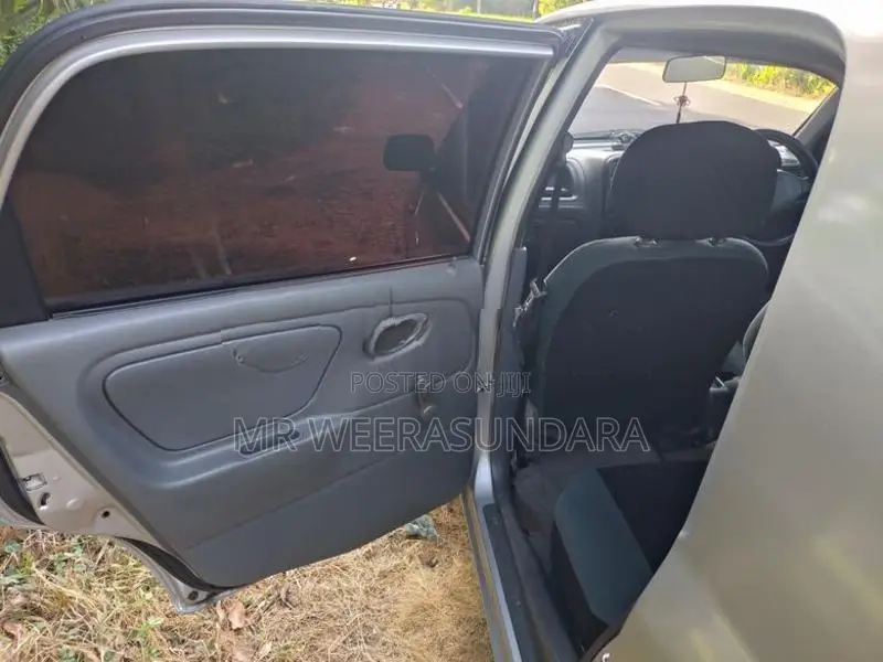 Suzuki Alto LXi 2004