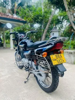 Bajaj CT100 2014
