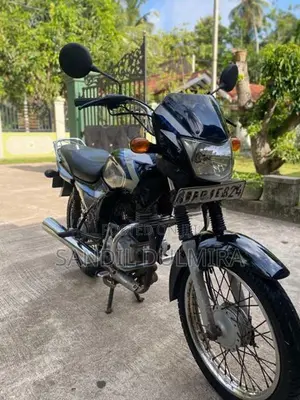 Bajaj CT100 2014