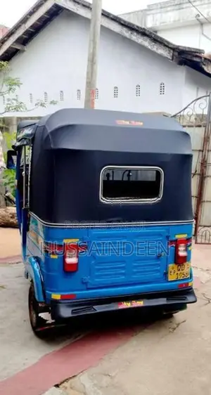 Bajaj RE 2006
