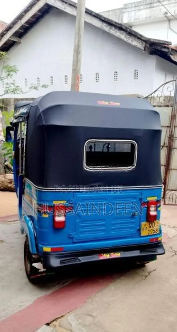 Bajaj RE 2006