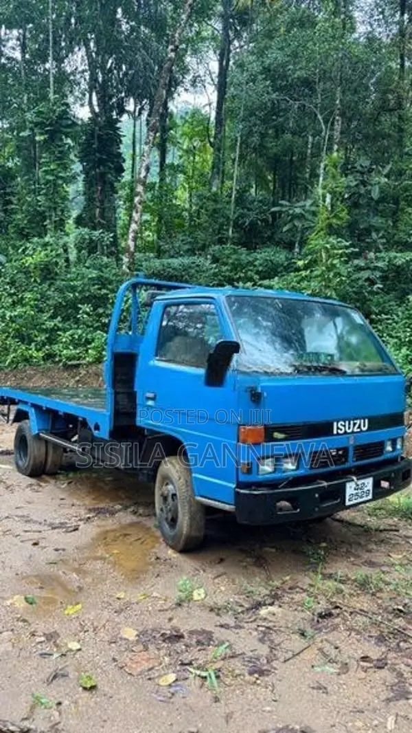 Isuzu Elf 1984