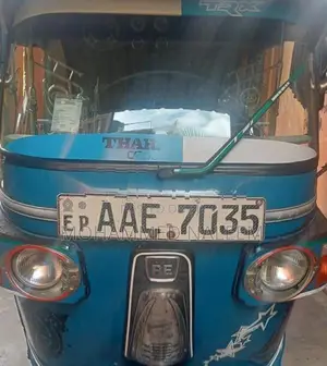 Bajaj RE 2012