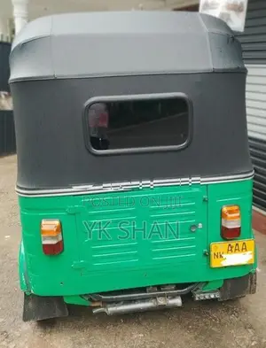Bajaj RE Three Wheeler 2016