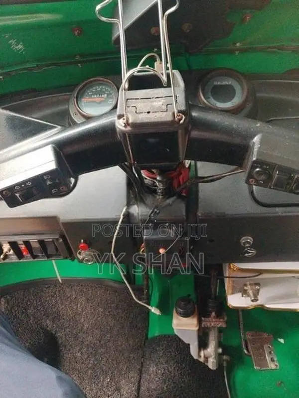 Bajaj RE Three Wheeler 2016
