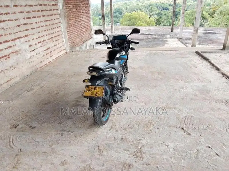 Bajaj Pulsar 150 2009