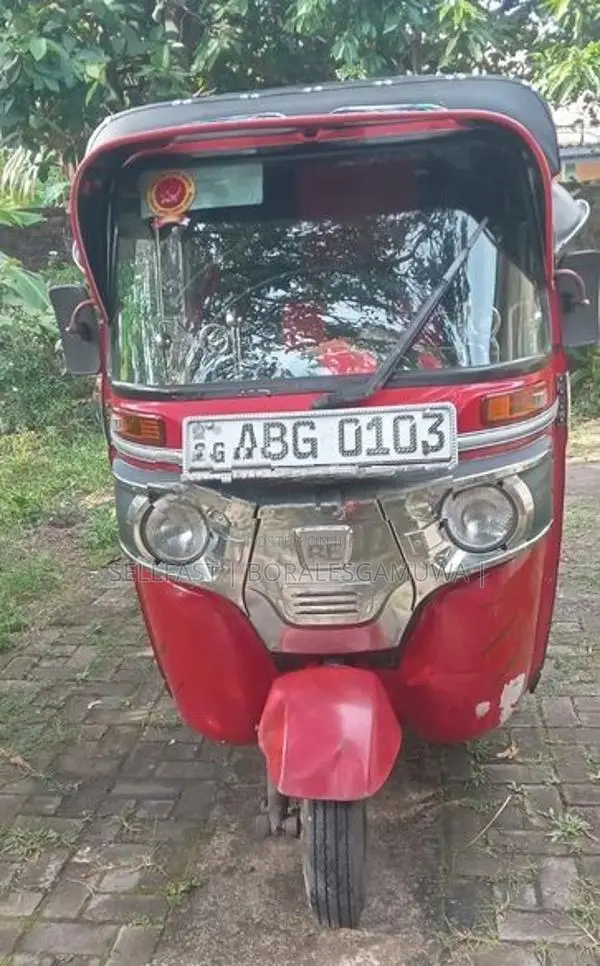 Bajaj RE 4 Stroke 2015