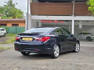 Hyundai Sonata 2011