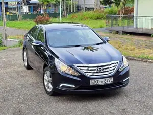 Hyundai Sonata 2011
