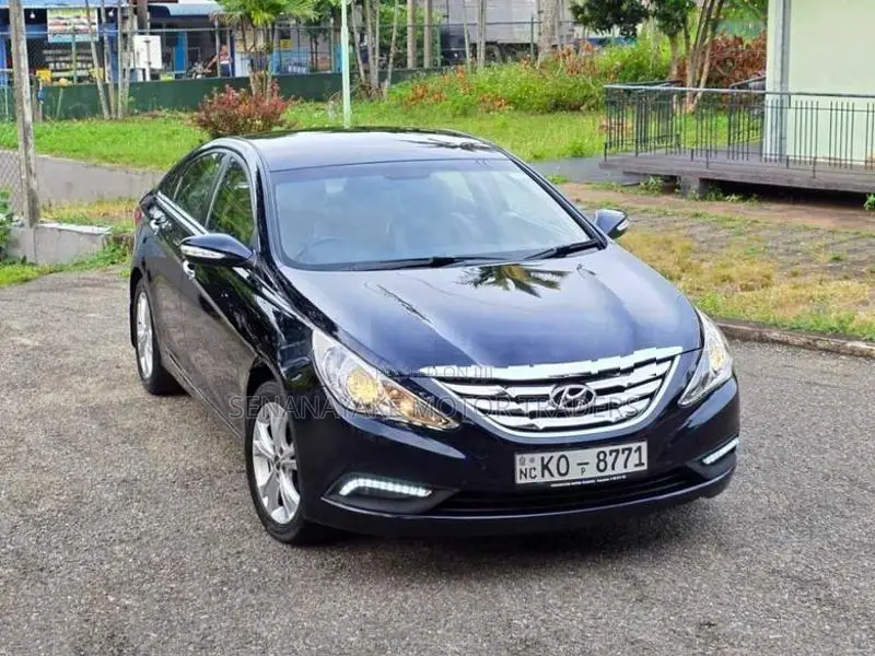 Hyundai Sonata 2011
