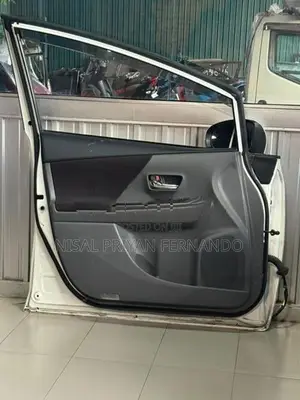Suzuki Grand Vitara 2007 Front Door Panel ( Only )