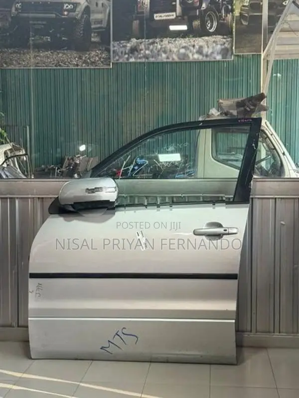 Suzuki Grand Vitara 2007 Front Door Panel ( Only )