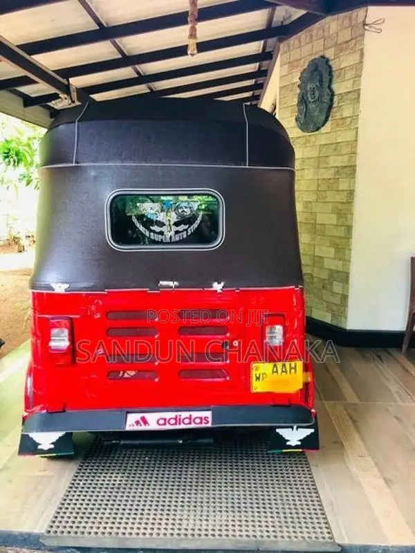 Bajaj RE AAH-2997 2013