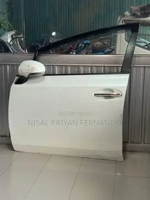 Toyota Prius 30 Front Door Panel ( Only )