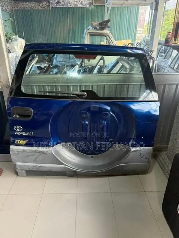 Toyota RAV4 2000 Diki Door Complete