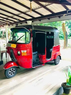 Bajaj RE AAH-2997 2013